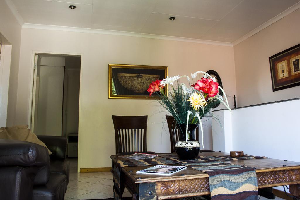 At 34 Columbine Avenue Apartment Johannesburg